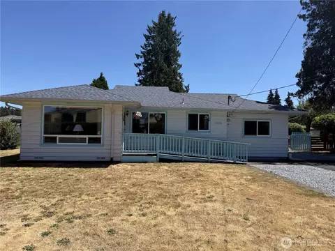 1412 Johnson Rd, Centralia, WA 98531
