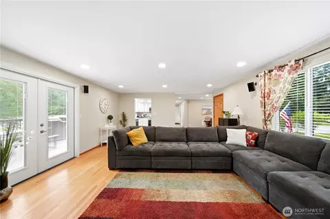 4406 Strumme Rd, Bothell, WA 98012 photo 5