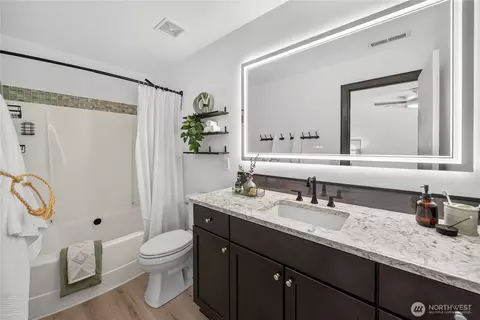 Bath - 903 Williams St NW, Orting, WA 98360 photo 1 of 4