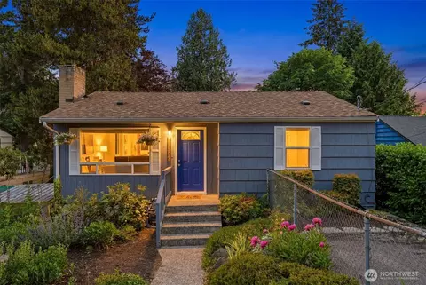 15839 15th Ave NE, Shoreline, WA 98155