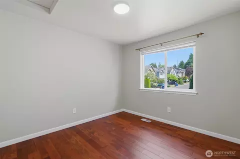 Bedroom - 19215 25th Ave SE, Bothell, WA 98012 photo 6 of 7