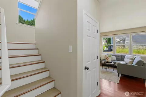 Entry Way - 19215 25th Ave SE, Bothell, WA 98012 photo 1 of 3