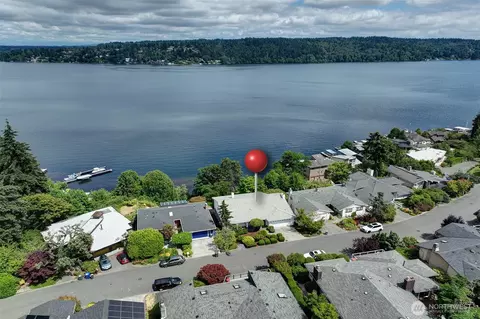 14820 39th Ave NE, Lake Forest Park, WA 98155