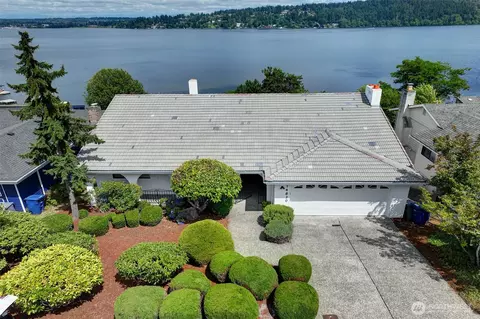 14820 39th Ave NE, Lake Forest Park, WA 98155