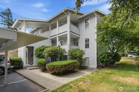 7019 210th St SW #4, Lynnwood, WA 98036