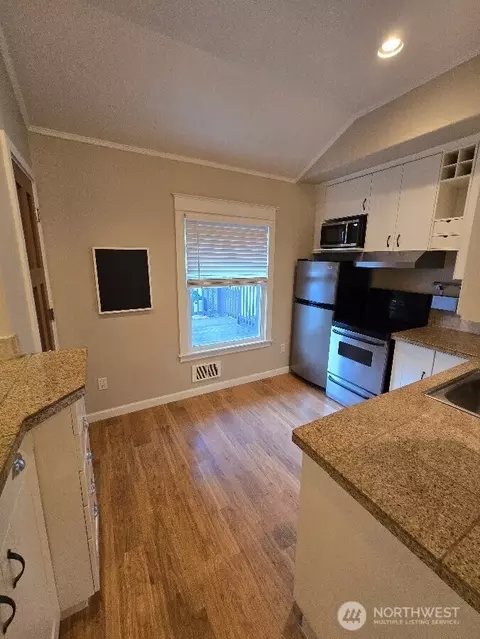 3330 Rucker Ave, Everett, WA 98201 photo 14