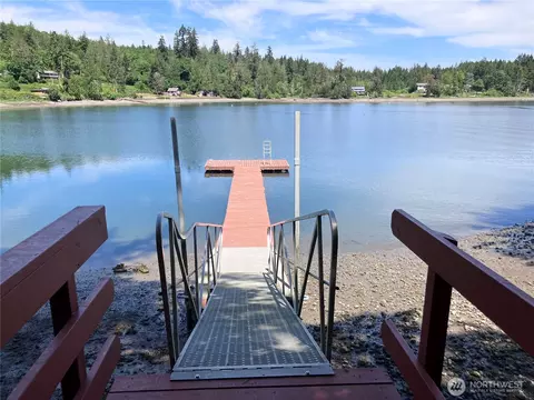 4293 E Pickering Rd, Shelton, WA 98584