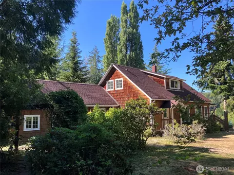 4293 E Pickering Rd, Shelton, WA 98584
