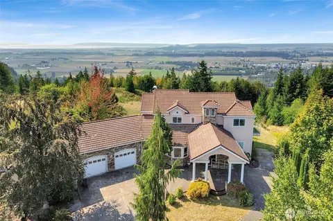 18340 Osprey Ct, Mount Vernon, WA 98274