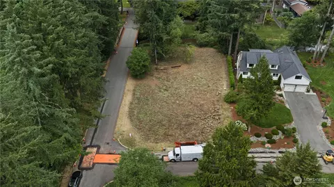 420 SE Sycamore Ln, Issaquah, WA 98027