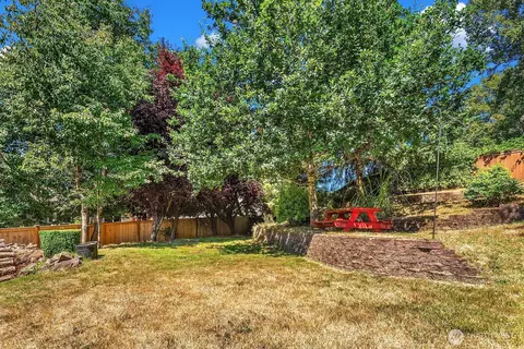 Exterior - 1133 235th Pl SW, Bothell, WA 98021 photo 4 of 7