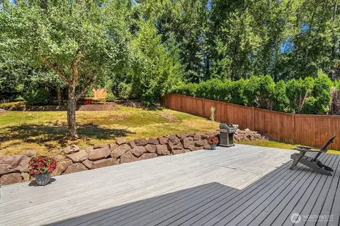 Exterior - 1133 235th Pl SW, Bothell, WA 98021 photo 3 of 7
