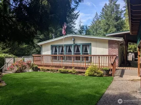 19730 SE 210th St, Maple Valley, WA 98038