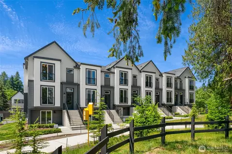 417 Parkside Walk, Sammamish, WA 98074