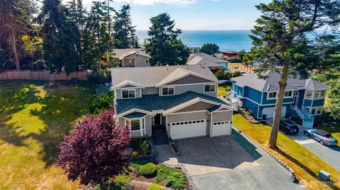 557 Fort Ebey Rd, Coupeville, WA 98239