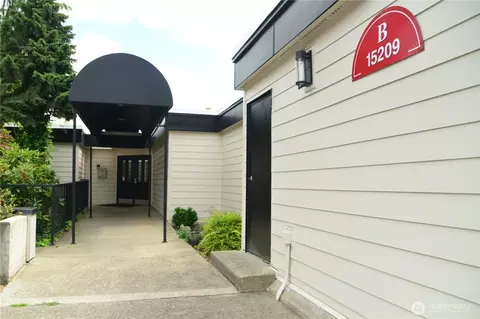 15209 Sunwood Blvd #B36, Tukwila, WA 98188