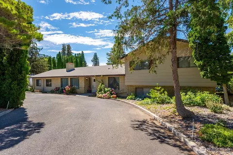 5255 NW Painted Hills Dr, Ephrata, WA 98823