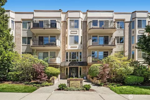 200 99th Ave NE #28, Bellevue, WA 98004