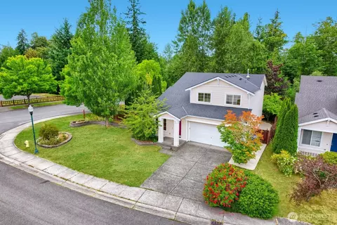 24218 SE 9th St, Sammamish, WA 98075