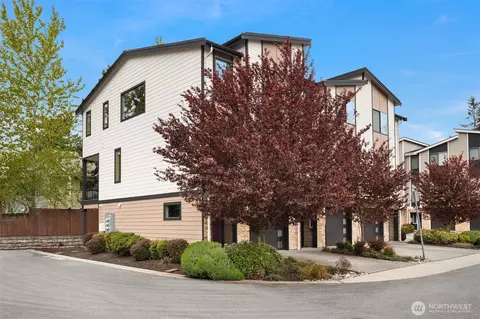 Exterior - 729 112th St SW #E1, Everett, WA 98204 photo 4 of 5