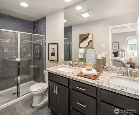 Bath - 729 112th St SW #E1, Everett, WA 98204 photo 1 of 3