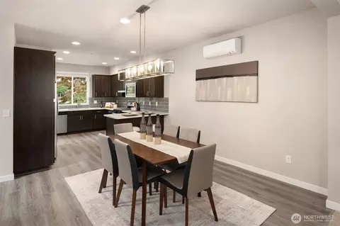 Dining - 729 112th St SW #E1, Everett, WA 98204 photo 2 of 3