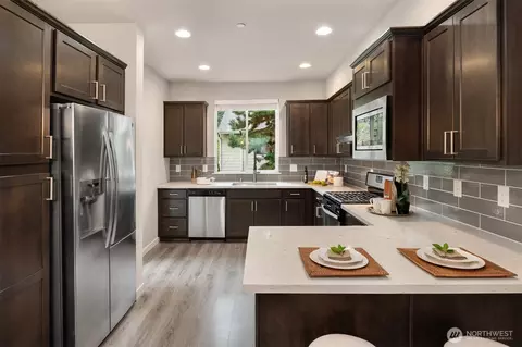 Kitchen - 729 112th St SW #E1, Everett, WA 98204 photo 2 of 3
