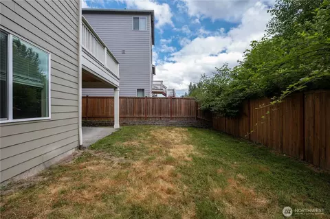 Exterior - 18227 3rd Dr SE, Bothell, WA 98012 photo 2 of 2