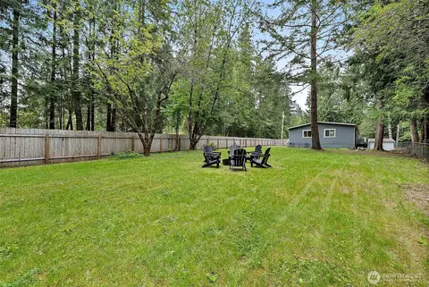 7591 SE Fragaria Rd, Olalla, WA 98359