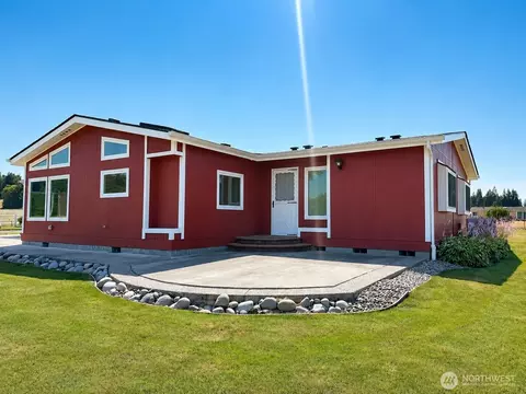 7828 Meridian Rd SE, Olympia, WA 98513