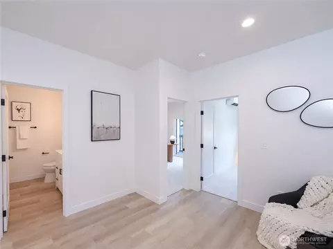 Entry Way - 3333 Nassau St #A, Everett, WA 98201 photo 2 of 3