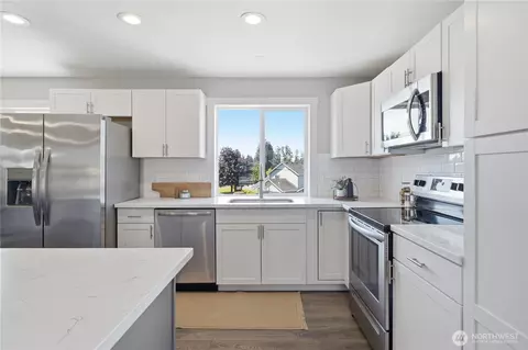 Kitchen - 1010 200th Street Ct E, Spanaway, WA 98387 photo 1 of 3