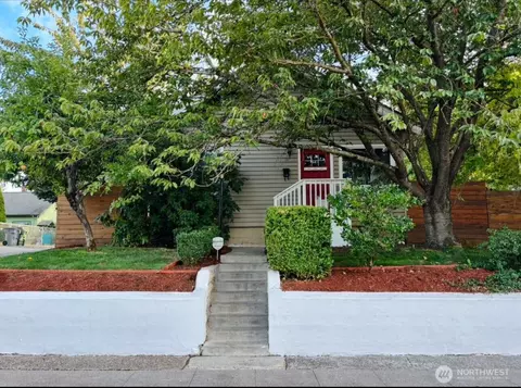 2101 E 33rd St, Vancouver, WA 98663