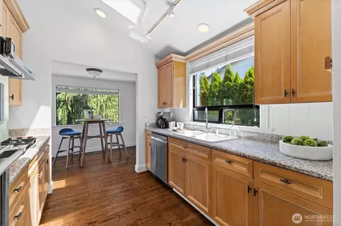 Kitchen - 16306 Valhalla Dr, Bothell, WA 98011 photo 1 of 2