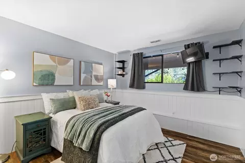 Bedroom - 16306 Valhalla Dr, Bothell, WA 98011 photo 2 of 2