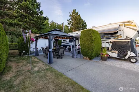 4751 Birch Bay Lynden Rd #4, Blaine, WA 98230