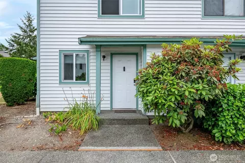 1721 SW 318th Pl #48A, Federal Way, WA 98023