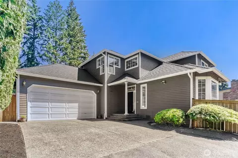 724 N 190th St, Shoreline, WA 98133