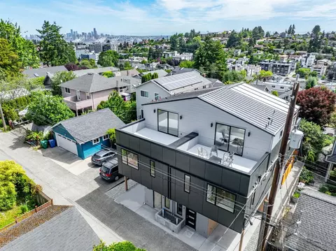 5039 41st Ave SW #1, Seattle, WA 98136
