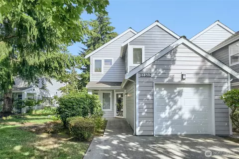 11613 Grove Dr, Mukilteo, WA 98275