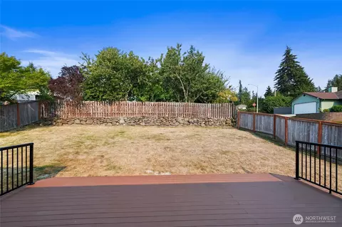 Exterior - 21331 9th Pl W, Lynnwood, WA 98036 photo 5 of 10