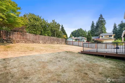 Exterior - 21331 9th Pl W, Lynnwood, WA 98036 photo 7 of 10
