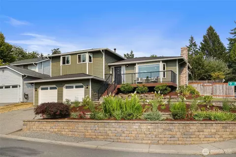 Exterior - 21331 9th Pl W, Lynnwood, WA 98036 photo 3 of 10