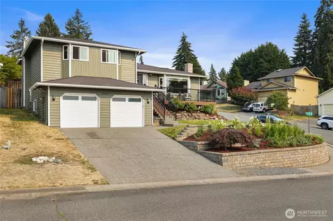 Exterior - 21331 9th Pl W, Lynnwood, WA 98036 photo 2 of 10