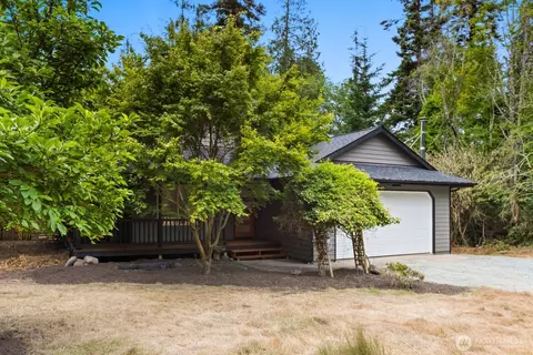 Exterior - 3238 E Harbor Rd, Langley, WA 98260 photo 2 of 5