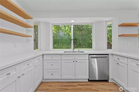 Kitchen - 22314 196th St E, Orting, WA 98360 photo 3 of 5