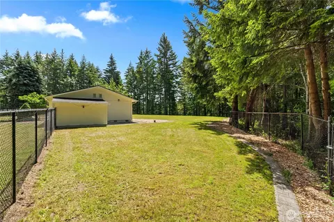 Exterior - 22314 196th St E, Orting, WA 98360 photo 8 of 11
