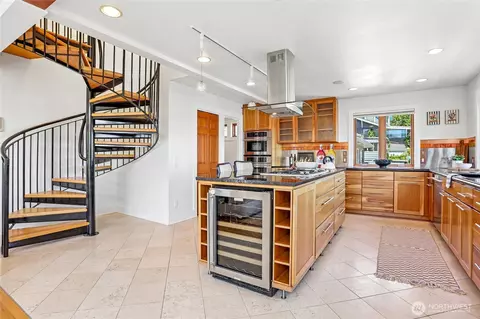 Kitchen - 424 35th Ave S, Seattle, WA 98144 photo 5 of 5