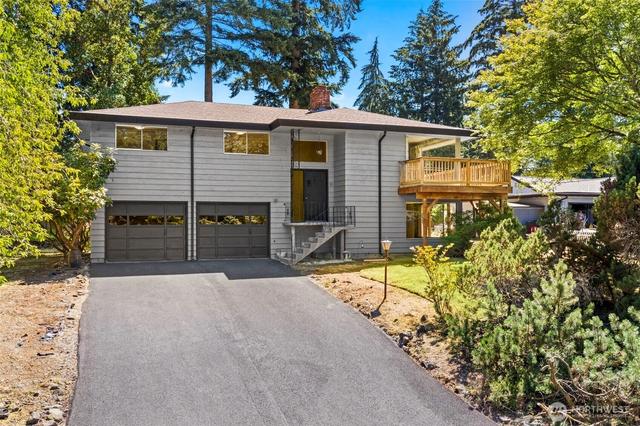 41 NW Doncee Dr, Bremerton, WA 98311