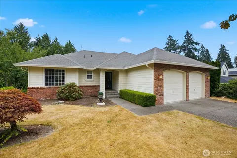 829 191st St SW, Lynnwood, WA 98036
